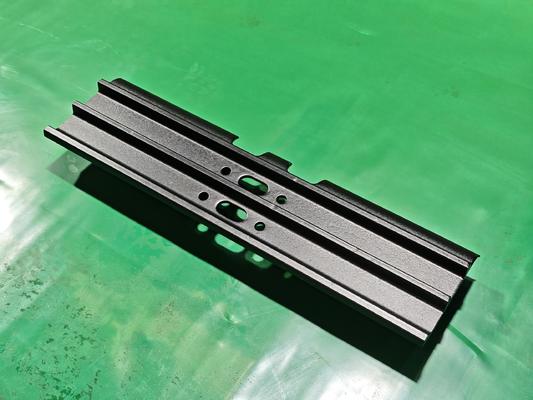 SK120,312,E120B/700/8 Pattino cingolo a tripla costola Passo 171.5