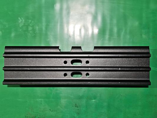 SK120,312,E120B/700/8 Pattino cingolo a tripla costola Passo 171.5