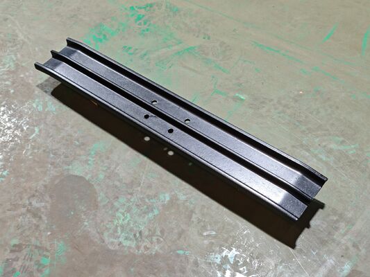 Komatsu PC60 Scarpa da pista Triple Grouser Scarpa da pista Pitch STG135A-8-750-001