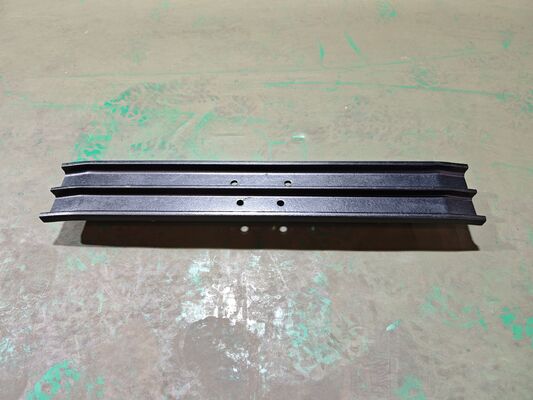 Komatsu PC60 Scarpa da pista Triple Grouser Scarpa da pista Pitch STG135A-8-750-001