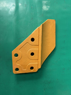 63E1-3533 Nuovo prodotto min Escavatore di roccia Forgiato bullone sul taglio laterale 63E13533